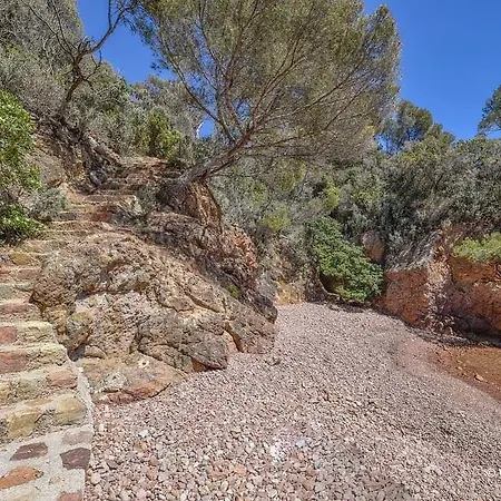 Le Moulin Des Iscles Hotel