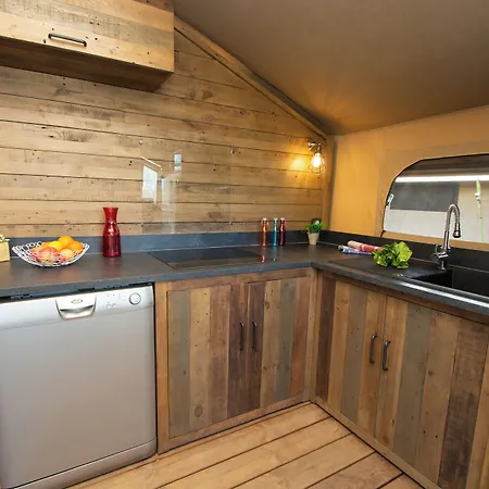 Le Moulin Des Iscles Hotel 3*