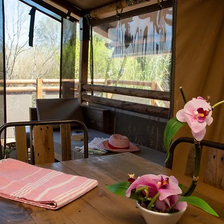 Le Moulin Des Iscles 호텔 3*