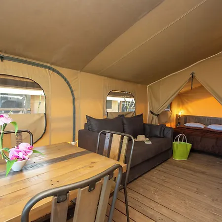 Le Moulin Des Iscles Hotel