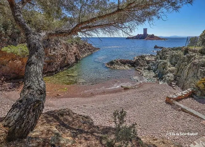 Le Moulin Des Iscles 3*