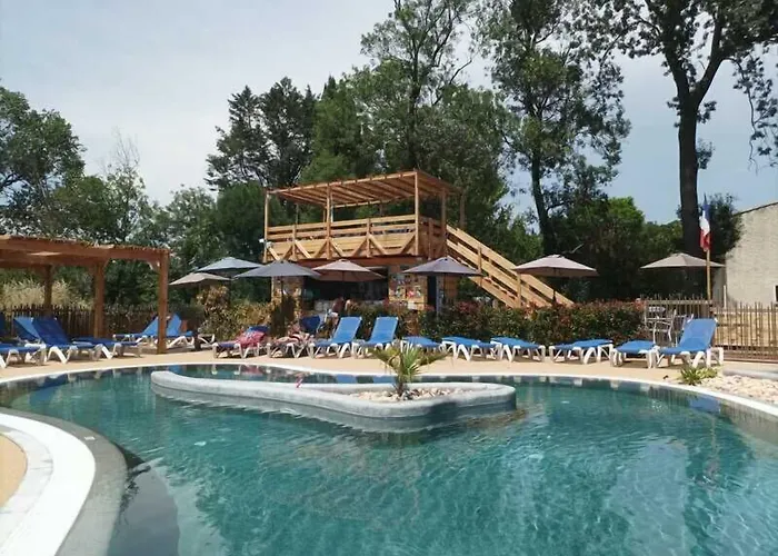 Le Moulin Des Iscles